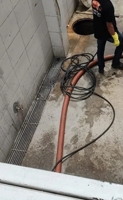 Desentupimento de Ralo HydroFox Guarulhos